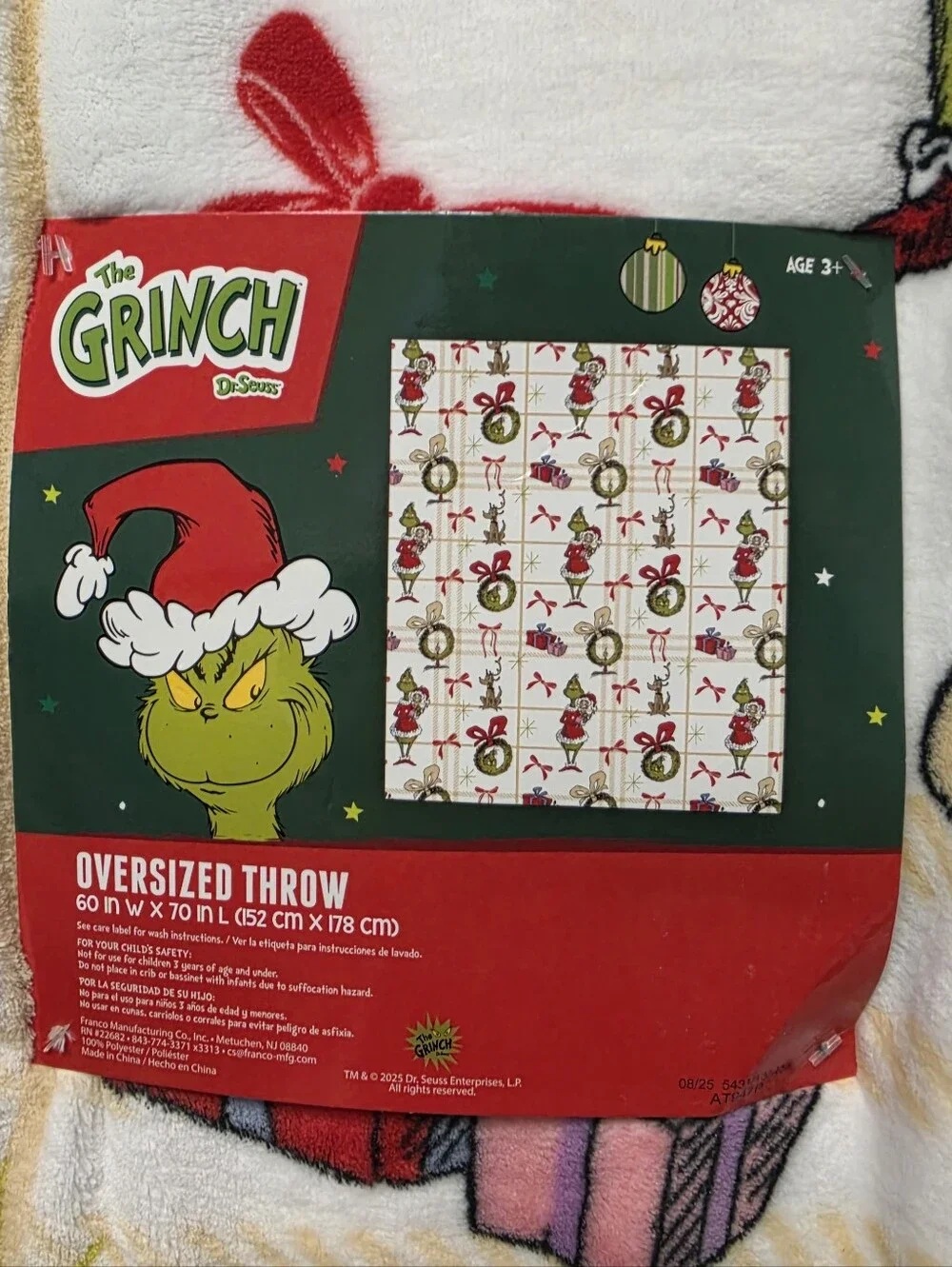 The Grinch Dr. Seuss Oversized Throw Blanket Santa Grinch Christmas Wreath White